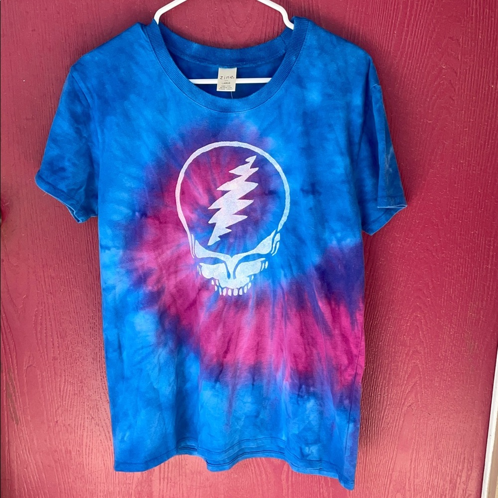 Grateful Dead stealie tie dye Tshirt Zine Clothing